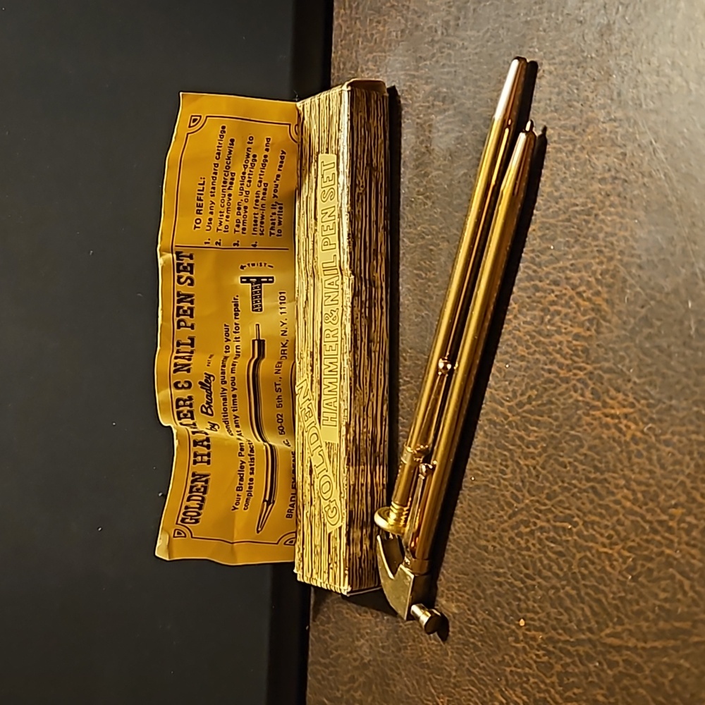 Bradley Golden Hammer & Nail Pen Set